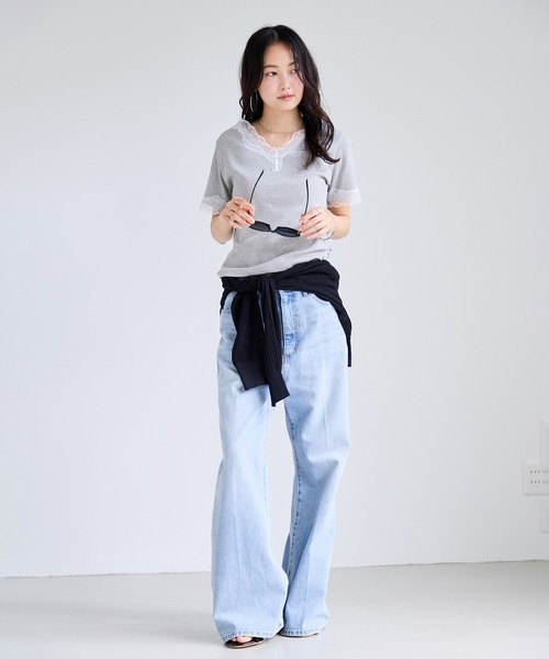 VIS(ビス)の「レーストリムVネックTシャツ/汗ジミ加工(Tシャツ/カットソー・レディース・ブラック/オフホワイト/ライトグレー・FREE)」の20枚目の写真
