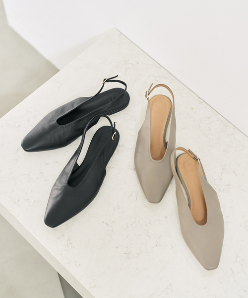 Spick & Span(スピックアンドスパン)の「《WEB限定カラー有り / 》Spick & Span スプリングバックフラット(パンプス・レディース・ブラック/レッド/ベージュ系その他・38/37/36)」の4枚目の写真