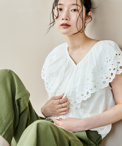 Ruffle ノースリーブ ブラウス — блузка без рукавов с рюшами