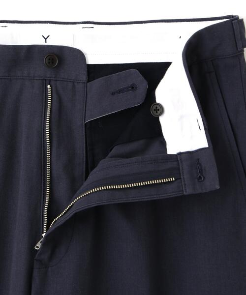 Y(ワイ)の「Y / ORGANIC COTTON / RECYCLE POLYESTER TWILL ADJUSTER TROUSERS(その他パンツ・メンズ・ネイビー/ホワイト・MEDIUM/LARGE/SMALL)」の20枚目の写真