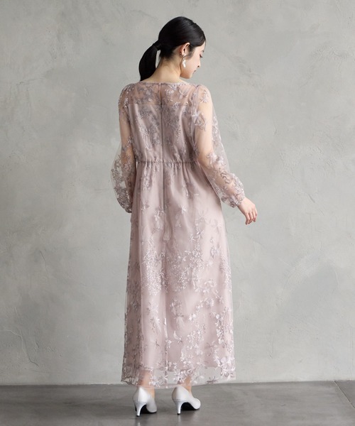 AIMER(エメ)の「グラデーションフラワー刺繍チュールロングスリーブフレアパーティードレス 結婚式 お呼ばれ ドレス 20代 30代(ドレス・レディース・ブラウン/スモーキーグリーン系/ピンクベージュ・SMALL/MEDIUM)」の4枚目の写真