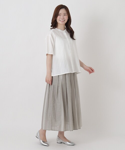 one'sterrace(ワンズテラス)の「コットンドビー 前開きブラウス(シャツ/ブラウス・レディース・グリーン系その他6/アイボリー系8/ブラウン系8/ブラック系8・02)」の13枚目の写真