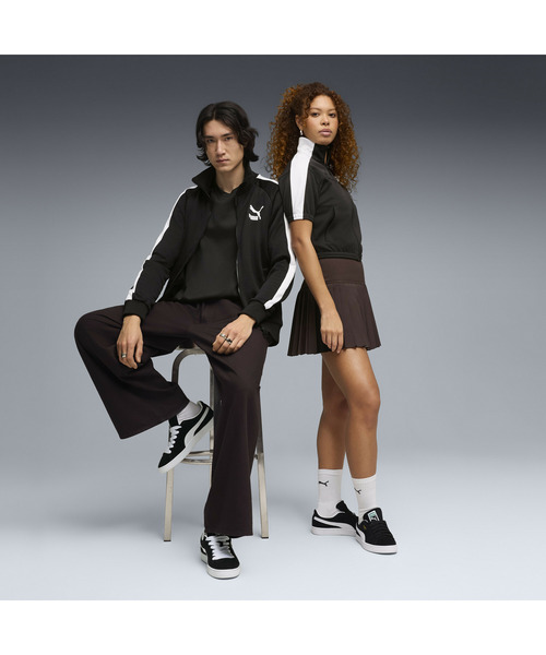PUMA(プーマ)の「PUMA プーマ ユニセックス スウェード クラシック スニーカー(スニーカー・メンズ・レッド/ネイビー/ブラック×ホワイト/スモークピンク/ミント/ダークブラウン系/オレンジ/ブラック・26.0cm/27.0cm/25.5cm/24.0cm/24.5cm/23.0cm/23.5cm/25.0cm/26.5cm/22.5cm/27.5cm/28.0cm/28.5cm/29.0cm/30.0cm/22.0cm)」の14枚目の写真
