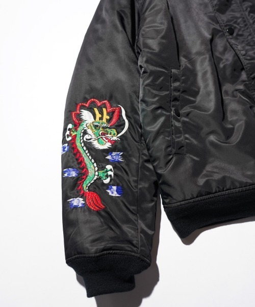 THRIFTY LOOK(スリフティールック)の「THRIFTY LOOK / スリフティールック KOREAN SOUVENIR PADDED JACKET コリアン スーベニア パデッドジャケット(ブルゾン・メンズ・ブラック系その他/ブラック・MEDIUM/LARGE)」の22枚目の写真
