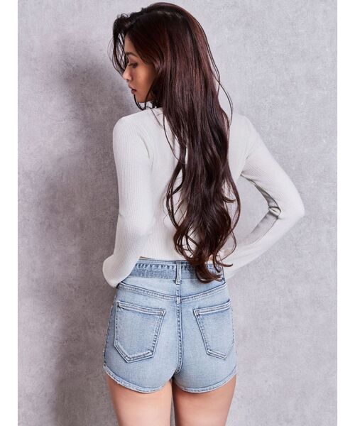 GYDA(ジェイダ)の「ハイウエストSIDE RINGベルト付きショートパンツ(デニムパンツ・レディース・ライトブルー/ブラック・SMALL/MEDIUM)」の15枚目の写真