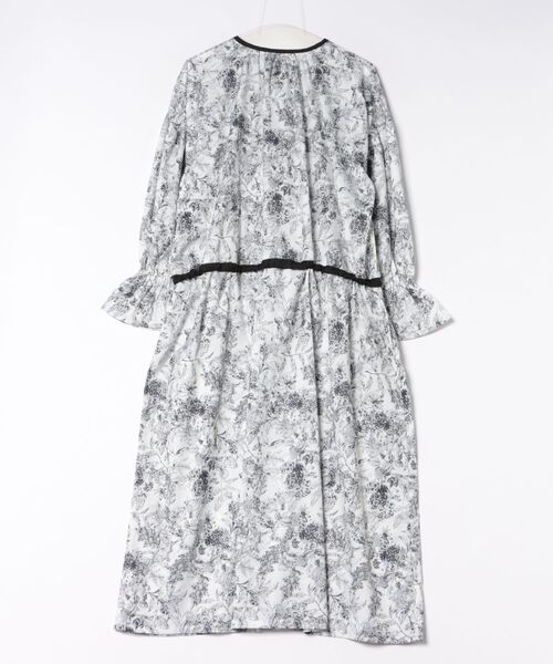MUUNAA（ムウナ）の「フォレスト・カモシカロングワンピース（ワンピース・レディース・ブラック/グリーン・F）」の3枚目の写真