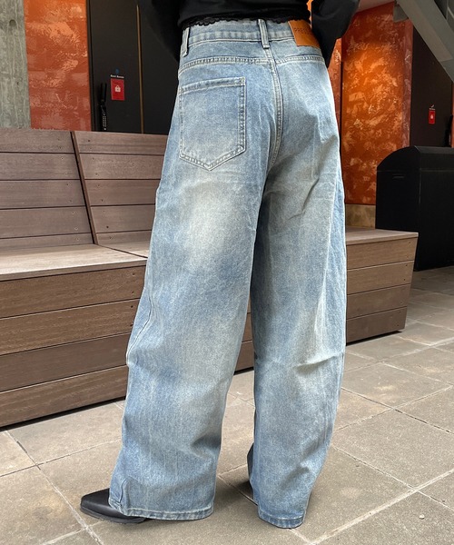ROGER AND RAW(ロジャーアンドロウ)の「フラワー刺繍デニムワイドパンツ(デニムパンツ・レディース・ブルー・SMALL/MEDIUM)」の9枚目の写真