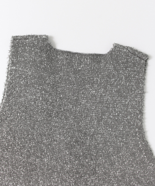 URBAN RESEARCH（アーバンリサーチ）の「UR ロングスリットベスト（ニット/セーター・レディース・ネイビー/グレー・FREE）」の13枚目の写真