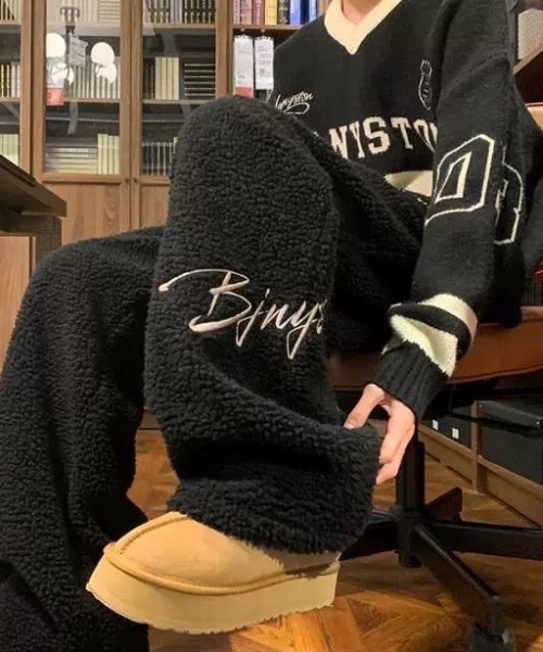 SHEPP（シープ）の「【26年秋冬新作】《起毛》ボア ワイド スウェットパンツ（スウェットパンツ・レディース・アイボリー/グレー/ブラック・M）」の12枚目の写真