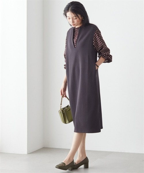 7days Life Styling（セブンデイズライフスタイリング）の「ダブルフェイスキーネックジャンパースカート（ジャンパースカート・レディース・ブラック/チャコール・M/LL/L/3L）」の3枚目の写真