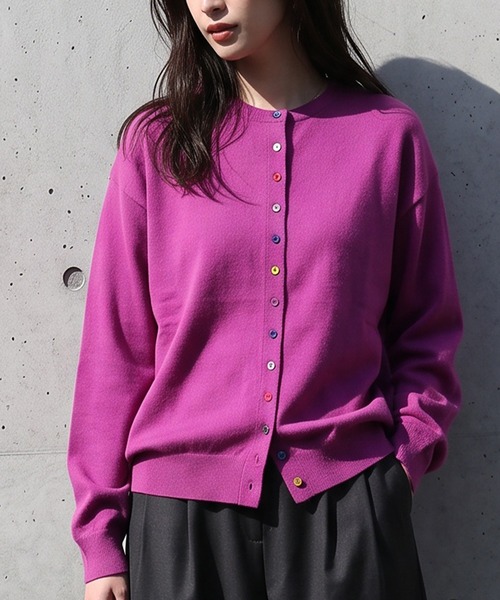 antiqua(アンティカ)の「マシュマロタッチ ニット カーディガン(ニット/セーター・レディース・ホワイト系その他/ブルー/ライム/ブラック/レッド/杢グレー/ピンク・P/R)」の6枚目の写真