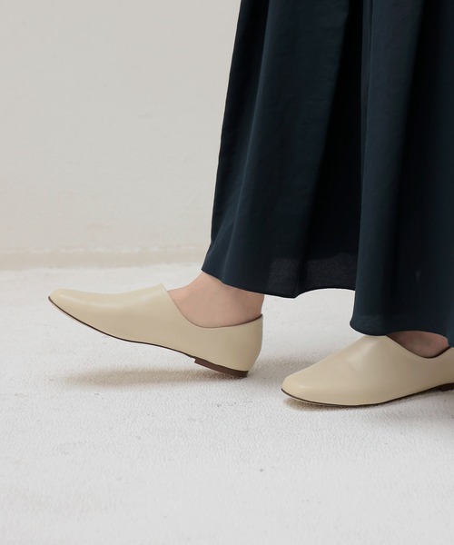 CORSO ROMA,9(コルソローマ)の「【CORSO ROMA,9/コルソローマノーヴェ】flat shoes(パンプス・レディース・ボルドー/ブラック/ホワイト・36/37)」の7枚目の写真