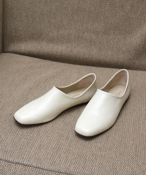 CORSO ROMA,9(コルソローマ)の「【CORSO ROMA,9/コルソローマノーヴェ】flat shoes(パンプス・レディース・ボルドー/ブラック/ホワイト・36/37)」の8枚目の写真