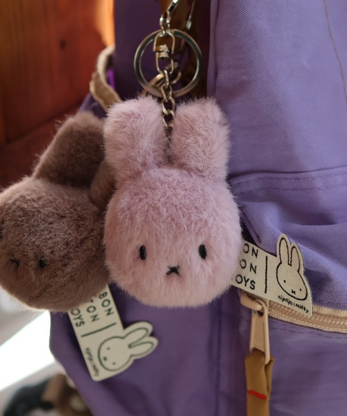 Dick Bruna(ディックブルーナ)の「BON TON TOYS NEW Miffy Keychain Fuzzy(キーホルダー・レディース・オフホワイト/ベージュ/グレー系その他/ラベンダー・FREE)」の4枚目の写真
