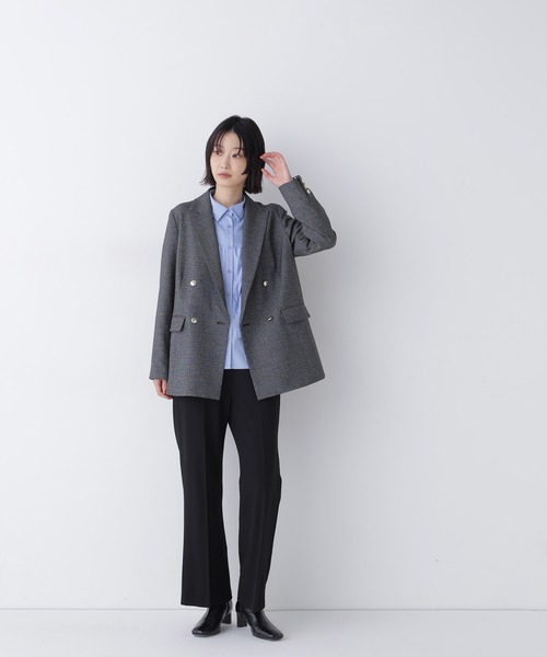 NATURAL BEAUTY BASIC（ナチュラルビューティーベーシック）の「〈ちょうどいい服〉立ち姿に自信が持てる洗練パンツ（その他パンツ・レディース・オフホワイト/チャコールグレー/ブラック・LARGE/MEDIUM/SMALL/X-SMALL）」の6枚目の写真