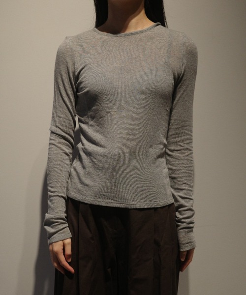 AMOMENTO(アモーメント)の「AMOMENTO ROUND T-SHIRT(Tシャツ/カットソー・レディース・ライトグレー/ブラック/ブラウン・0/1)」の1枚目の写真