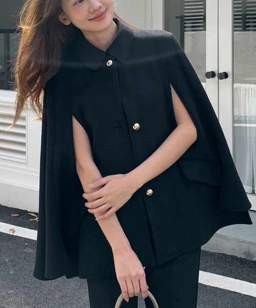 BIRTHDAY BASH(バースデイバッシュ)の「WOOL GOLD BUTTON 2WAY CAPE COAT(ウールゴールドボタン2WAYケープコート)(その他アウター・レディース・ブラック・FREE)」の1枚目の写真