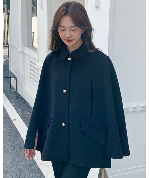 BIRTHDAY BASH(バースデイバッシュ)の「WOOL GOLD BUTTON 2WAY CAPE COAT(ウールゴールドボタン2WAYケープコート)(その他アウター・レディース・ブラック・FREE)」の7枚目の写真