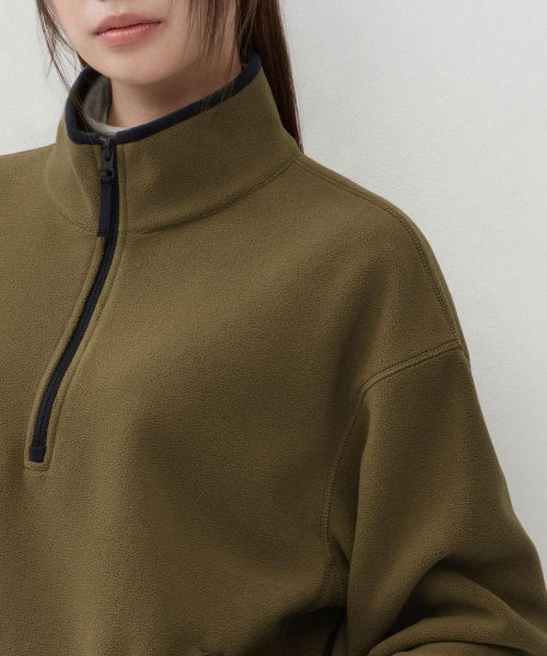 MUSINSA STANDARD WOMAN（ムシンサスタンダードウーマン）の「ウィメンズポーラフリースクォータージップアップ[オリーブ]（スウェット・レディース・その他・SMALL/MEDIUM/LARGE/X-SMALL）」の5枚目の写真
