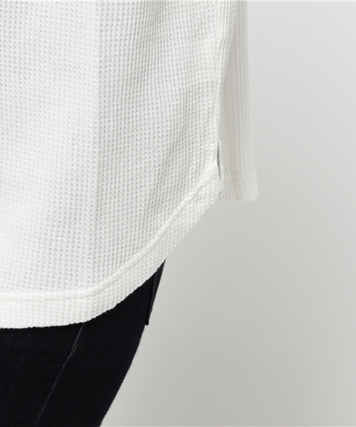 DOUBLE NAME（ダブルネーム）の「ヘンリーネックワッフルプルオーバー（Tシャツ/カットソー・レディース・オフホワイト/杢グレー/カーキ・FREE）」の9枚目の写真