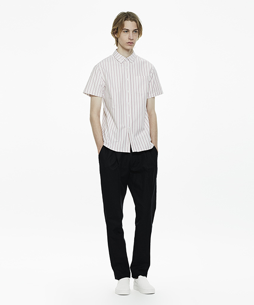 Saturdays NYC（サタデーズ ニューヨークシティ ）の「Esquina Stripe Oxford Short Sleeve Shirt（シャツ/ブラウス・メンズ・ピンク/ネイビー・S/X-SMALL/M/L）」の6枚目の写真