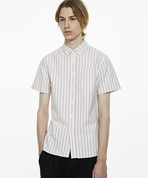 Saturdays NYC（サタデーズ ニューヨークシティ ）の「Esquina Stripe Oxford Short Sleeve Shirt（シャツ/ブラウス・メンズ・ピンク/ネイビー・S/X-SMALL/M/L）」の7枚目の写真