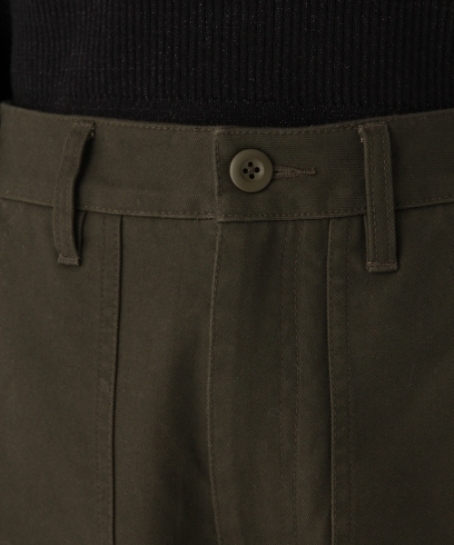 A part by（アパートバイ）の「Cミリタリーパンツ  770455 （カーゴパンツ・レディース・ブラック/ベージュ/カーキ・MEDIUM/LARGE）」の13枚目の写真