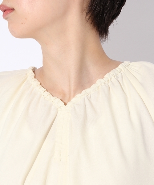 niko and...（ニコアンド）の「CRシュウマイ短丈ブラウス（シャツ/ブラウス・レディース・クリーム/ブラック/グリーン・LARGE/MEDIUM）」の13枚目の写真