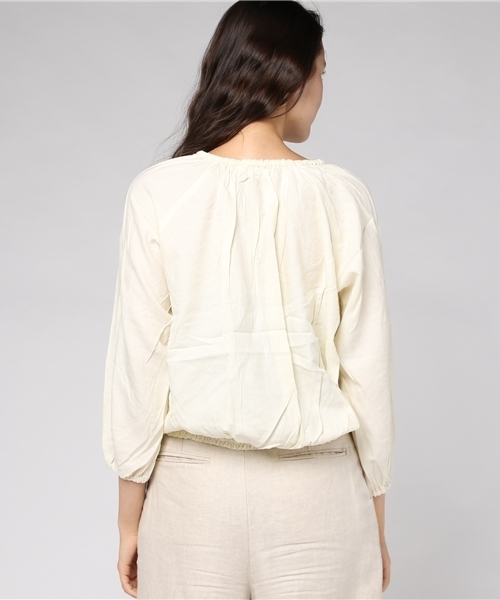 niko and...（ニコアンド）の「CRシュウマイ短丈ブラウス（シャツ/ブラウス・レディース・クリーム/ブラック/グリーン・LARGE/MEDIUM）」の7枚目の写真