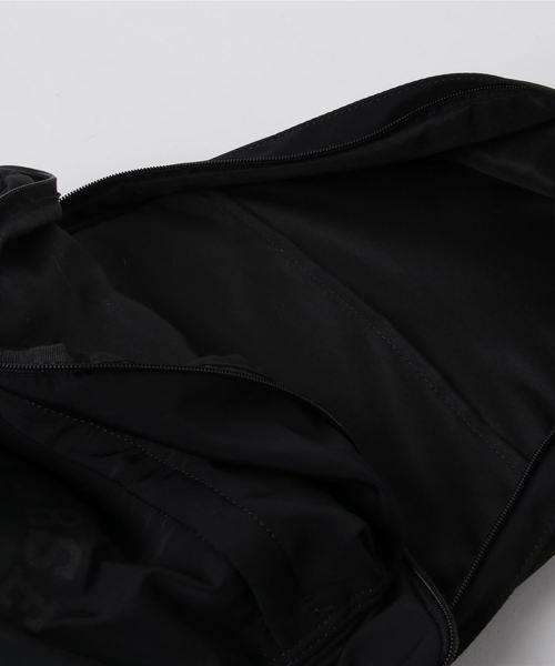 CONVERSE(コンバース)の「CONVERSE Classic Daypack(バックパック/リュック・レディース・ブラック/ネイビー/グレー/カーキ・FREE)」の5枚目の写真