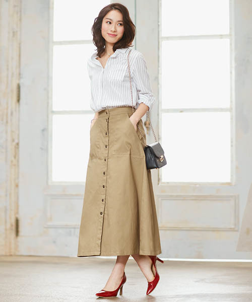 Pierrot（ピエロ）の「フロントボタンロングスカート/チノスカート（スカート・レディース・カーキ/ベージュ/グレー・L/M）」の17枚目の写真