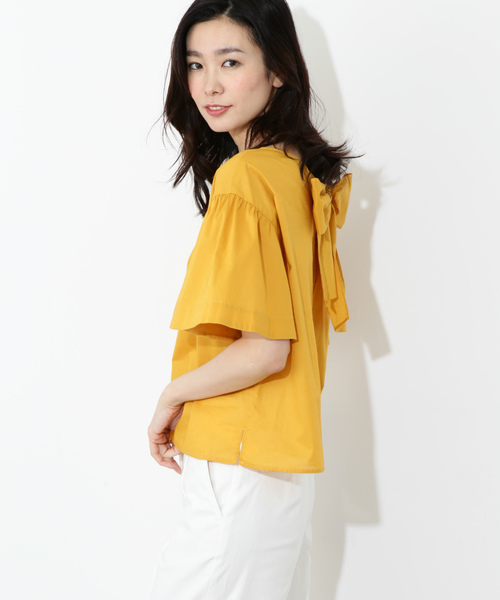 NATURAL BEAUTY BASIC(ナチュラルビューティーベーシック)の「【雑誌掲載】バックリボンドロップショルダーブラウス(シャツ/ブラウス・レディース・ネイビー/イエロー/ホワイト系その他・SMALL/MEDIUM)」の1枚目の写真