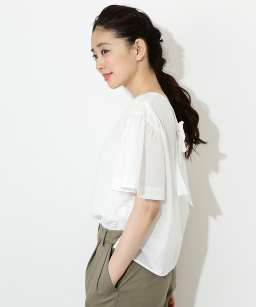 NATURAL BEAUTY BASIC(ナチュラルビューティーベーシック)の「【雑誌掲載】バックリボンドロップショルダーブラウス(シャツ/ブラウス・レディース・ネイビー/イエロー/ホワイト系その他・SMALL/MEDIUM)」の15枚目の写真