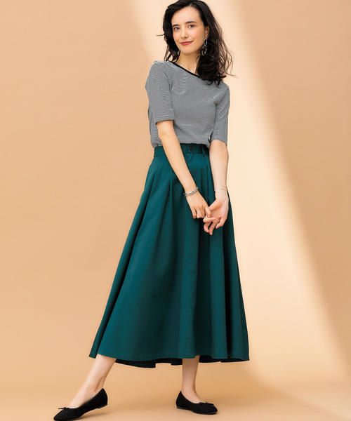 green label relaxing(グリーンレーベルリラクシング)の「NFC タック フレア ボリューム チノ スカート(スカート・レディース・ベージュ/ネイビー/ダークグリーン・38/36)」の6枚目の写真