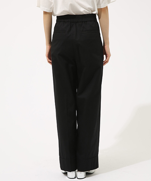 AZUL by moussy(アズールバイマウジー)の「イージーチノワイドPT(チノパンツ・レディース・ベージュ/ブラウン/ブラック・MEDIUM/SMALL)」の14枚目の写真