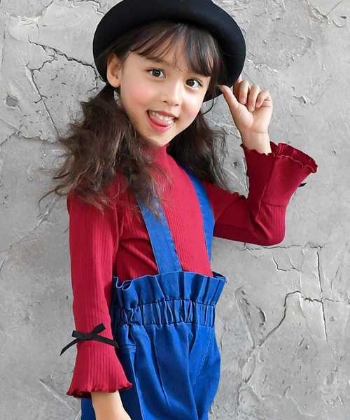 Bee des Bee（ビーデスビー）の「メロウハイネック フレア袖トップス（Tシャツ/カットソー・キッズ・ホワイト/ライトブルー/ブラック/ブラウン/ワイン/ピンク/ベージュ/キャメル/ピンクベージュ/マスタード/ダークグリーン/シルバー系その他/ラベンダー/ネイビー/チョコ/ブラック系/ブルーグレー/ミント/ピンク系・110cm/100cm/120cm/130cm/140cm/150cm）」の19枚目の写真