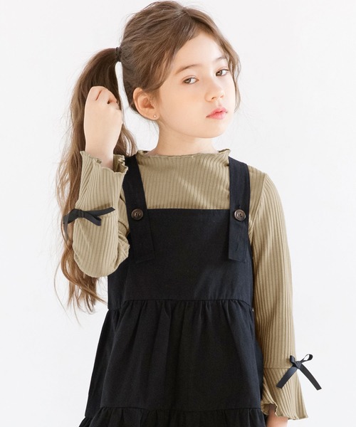 Bee des Bee（ビーデスビー）の「メロウハイネック フレア袖トップス（Tシャツ/カットソー・キッズ・ホワイト/ライトブルー/ブラック/ブラウン/ワイン/ピンク/ベージュ/キャメル/ピンクベージュ/マスタード/ダークグリーン/シルバー系その他/ラベンダー/ネイビー/チョコ/ブラック系/ブルーグレー/ミント/ピンク系・110cm/100cm/120cm/130cm/140cm/150cm）」の8枚目の写真