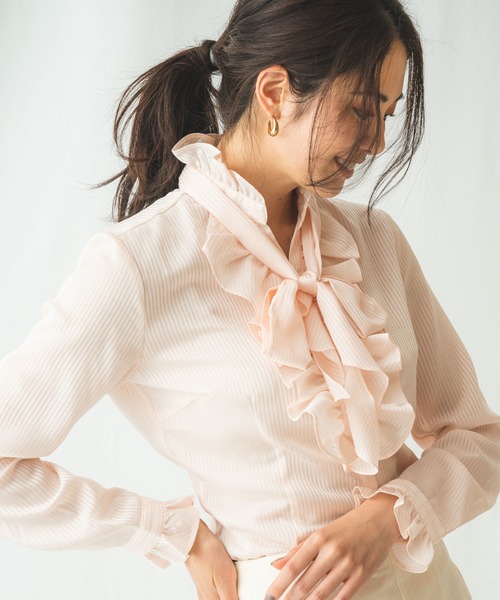 【ももこ】ナラカミーチェ♦️TVドラマ✨サテンストライプボウタイ セール】 【NARACAMICIE】サテンストライプボウタイ長袖ブラウス