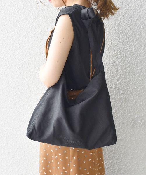 SHIPS(シップス)の「【WEB限定】A4ショルダーバッグ◇(ショルダーバッグ・レディース・ブラック/ブラウン・ONE SIZE)」の17枚目の写真