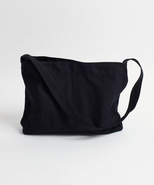 SHIPS(シップス)の「【WEB限定】A4ショルダーバッグ◇(ショルダーバッグ・レディース・ブラック/ブラウン・ONE SIZE)」の12枚目の写真