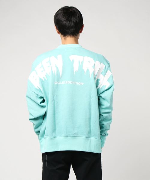 BEEN TRILL（ビーントリル）の「BEEN TRILL/ビーントリル×GAコラボ・ショルダープリントクルースウェット（スウェット・メンズ・ホワイト/ブラック/エメラルド・M/L）」の5枚目の写真