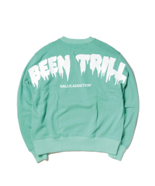 BEEN TRILL（ビーントリル）の「BEEN TRILL/ビーントリル×GAコラボ・ショルダープリントクルースウェット（スウェット・メンズ・ホワイト/ブラック/エメラルド・M/L）」の3枚目の写真
