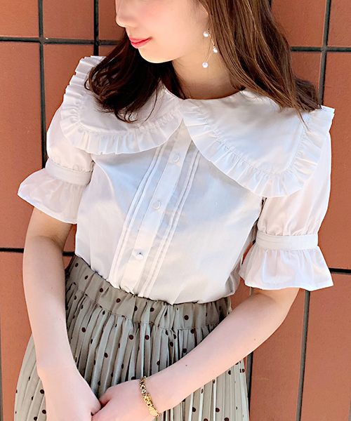 apres jour(アプレジュール)の「BIG襟フリルブラウス【ZOZOTOWN限定アイテム】(シャツ/ブラウス・レディース・ブラック/オフホワイト/ライトグリーン/ラベンダー・フリー)」の7枚目の写真