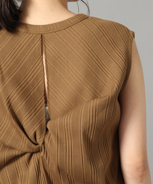 LOWRYS FARM（ローリーズファーム）の「テレコリブＳＥＴＵＰノースリーブ　840467（Tシャツ/カットソー・レディース・チャコールグレー/ブラウン/アイボリー・FREE）」の11枚目の写真