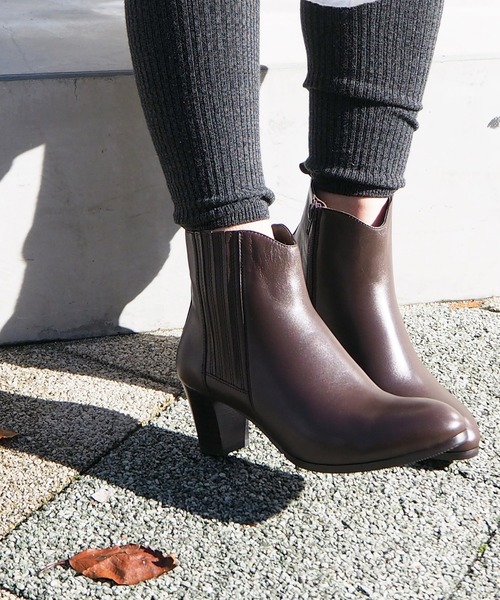 cava cava(サヴァサヴァ)の「〈cava cava(サヴァサヴァ)〉サイドゴアブーツ(ブーツ・レディース・ブラック/ダークブラウン/パープル・22.5cm/23.5cm/24.5cm/23.0cm/24.0cm)」の3枚目の写真