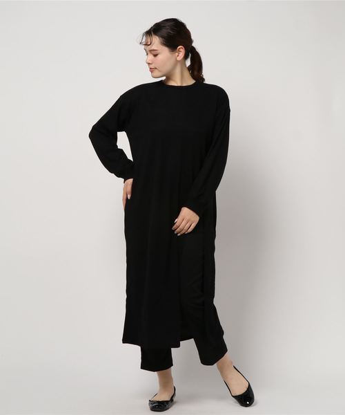 STYLEBLOCK（スタイルブロック）の「起毛リブスリットワンピース（ワンピース・レディース・ブラック/ベージュ/パープル/ブラウン・M）」の2枚目の写真