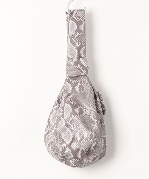 minia（ミニア）の「まんまるワンハンドルバッグ（ハンドバッグ・レディース・ベージュ/ブラック/パイソン/アイボリー・FREE）」の18枚目の写真