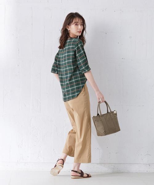 J.PRESS(ジェイプレス)の「【洗える】コットンナイロンシルキーローン ワイドパンツ(その他パンツ・レディース・ブラック系/グレー系/黄土色系/カーキ系・T13/T15/T17)」の15枚目の写真