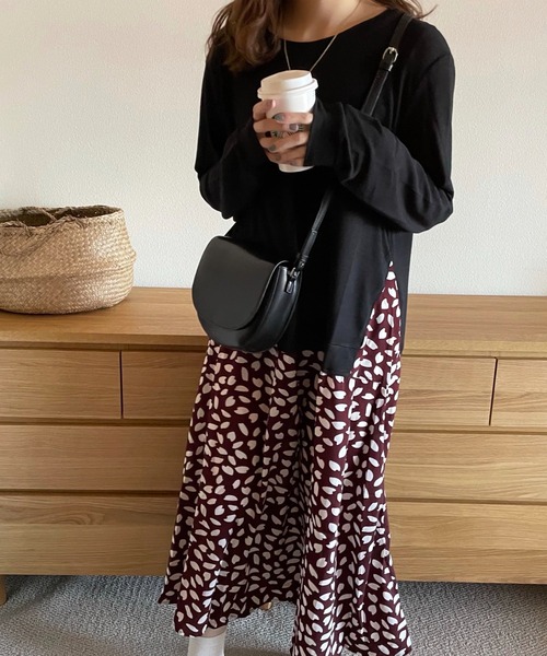 ABITOKYO(アビトーキョー)の「レイヤード風 異素材ドッキングワンピース(ワンピース・レディース・ブラック/ネイビー/ワイン/ブラウン・SMALL/MEDIUM/LARGE)」の4枚目の写真