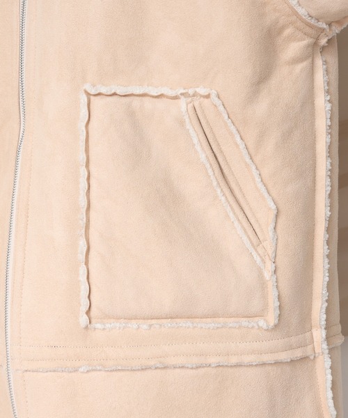 one after another NICE CLAUP(ワンアフターアナザーナイスクラップ)の「ムートンリバーシブルボアジャケット(ムートンコート・レディース・アイボリー/モカ/キャメル/ブラック・FREE)」の16枚目の写真